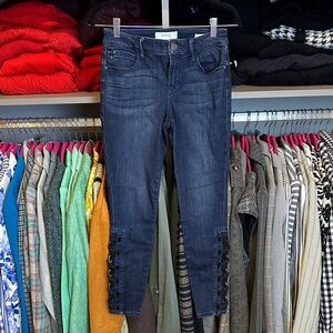 Skinnygirl blue 4 picked laced skinny ankle jeans size 26